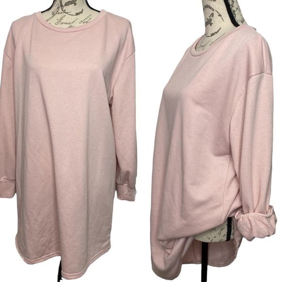 White Fox Boutique Tops - White Fox Boutique Pink Oversized Sweatshirt/Dress Size XS